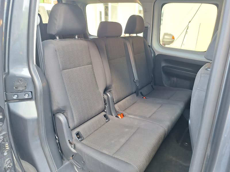 Volkswagen Caddy (2020) MAXI 2,0TDi 7míst DSG HIGHLINE - fotka 16 z 18