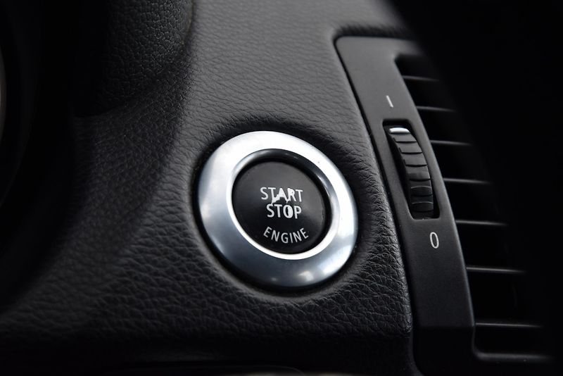 BMW Řada 1 120d 6st 130 kW, KLIMA, ALU - fotka 15 z 33