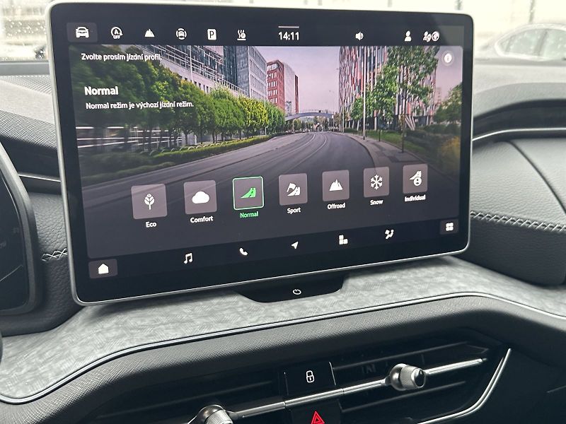 Škoda Kodiaq (2024) 2.0 TDI 4x4 DSG Exclusive Sele - fotka 21 z 36