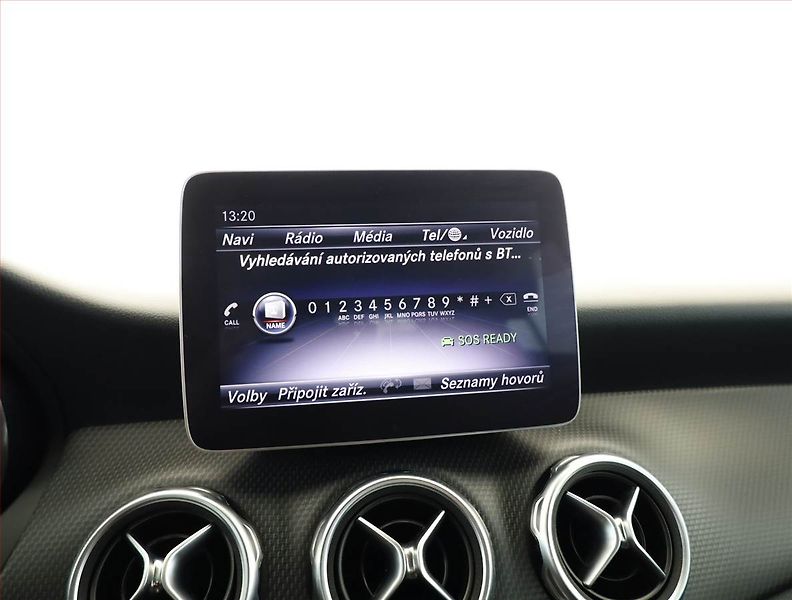 Mercedes-Benz GLA (2018) 200 d 4MATIC - fotka 14 z 18