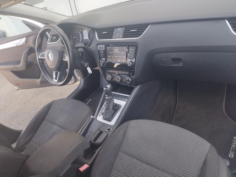 Škoda Octavia III.1.6TDI,volat-608 081 843 - fotka 15 z 16