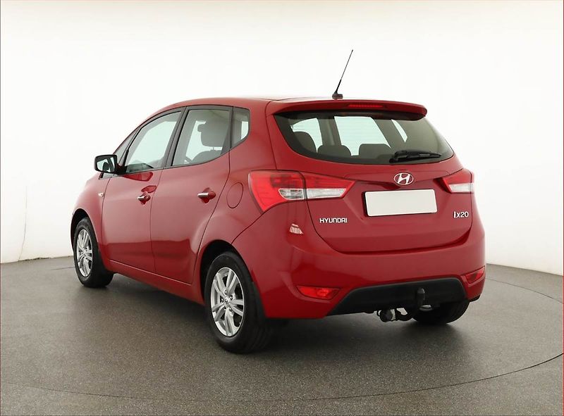 Hyundai ix20 (2015) 1.6 CVVT, Serv.kniha - fotka 4 z 14
