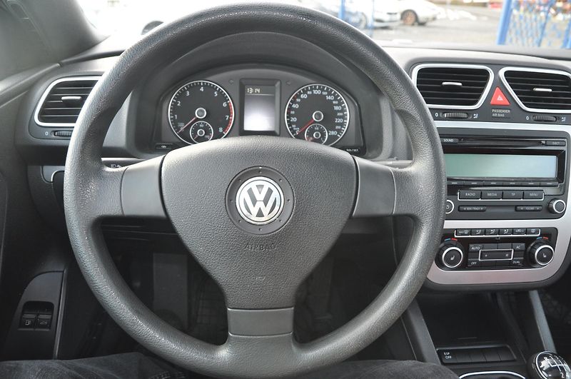 Volkswagen EOS 1.4TSi 90kW KŮŽE - fotka 9 z 18