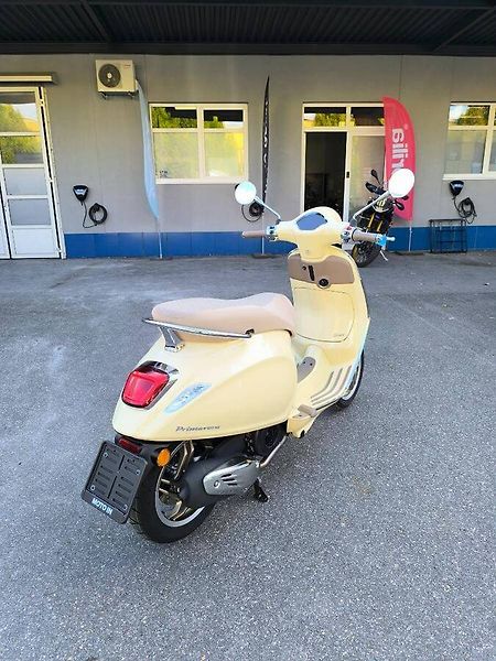 Vespa Primavera 125 3V ABS (2026) 125 S Giallo Disinvolto - fotka 6 z 10