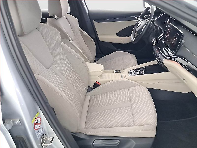 Škoda Octavia (2020) 2.0 TDI, Automat, Navi - fotka 9 z 21