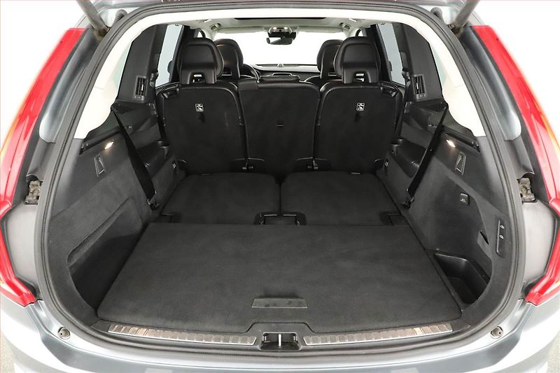 Volvo XC90 (2017) D5 AWD - fotka 11 z 21