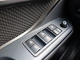 Toyota C-HR (2018) 1.8 Hybrid - náhled 22