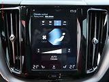 Volvo XC60 (2019) 2.0 D 4x4, R-design, AT, LED - náhled 20