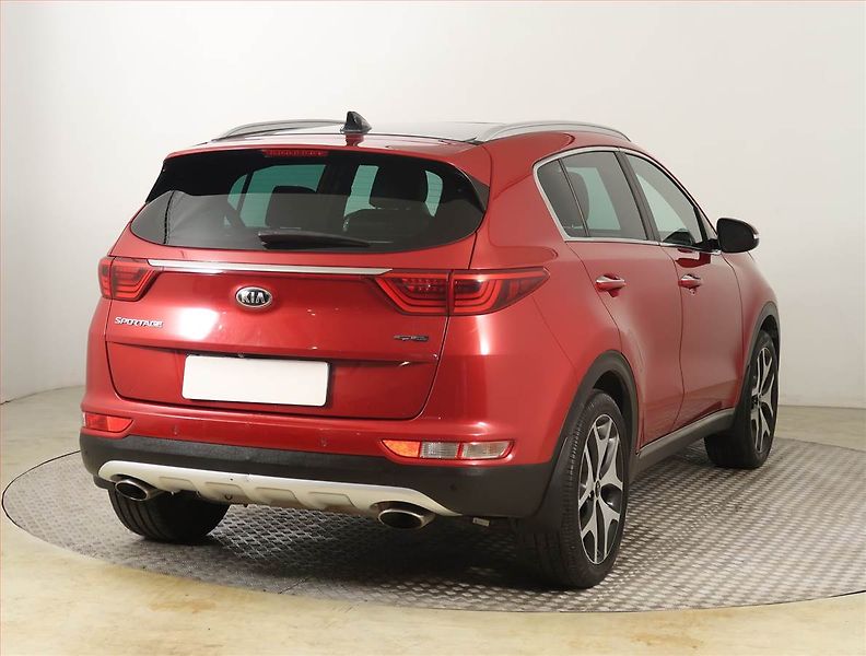 Kia Sportage (2016) GT Line 1.6 T-GDI, Serv.kniha - fotka 5 z 21