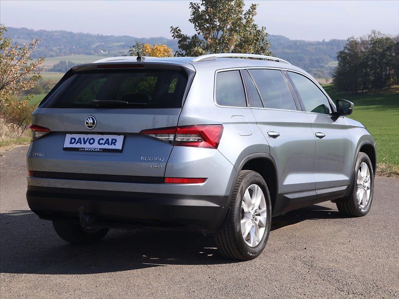 Škoda Kodiaq 2,0 TDI 140kW DSG 4X4 Style - fotka 7 z 36