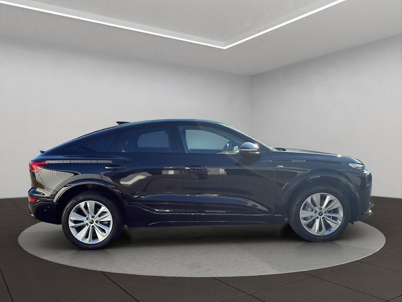 Audi Q6 e-tron Sportback perf. S-Line HuD Pan - fotka 4 z 13