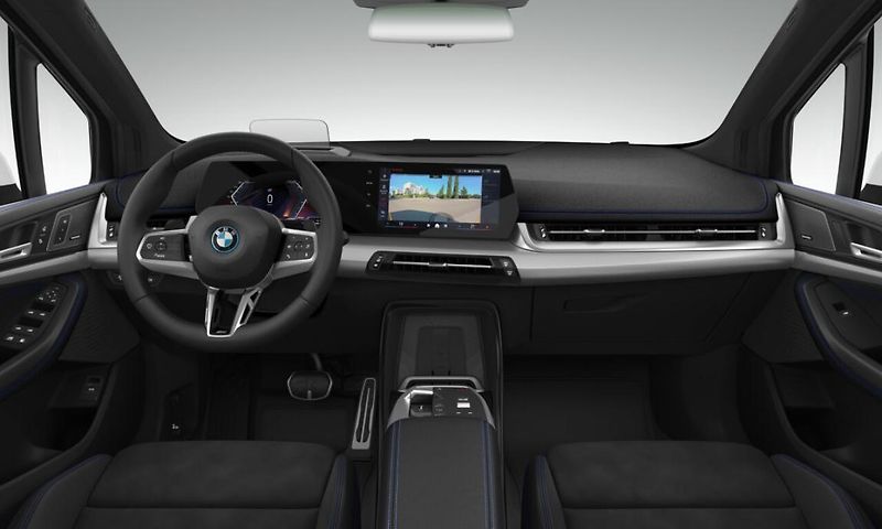 BMW Řada 2 230e xDrive Active Tourer - fotka 3 z 4