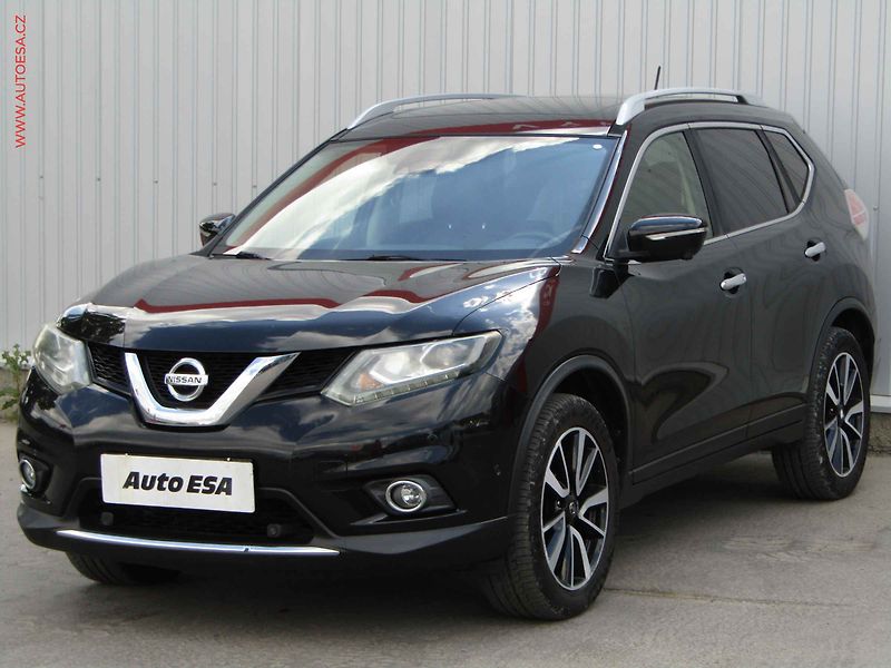 Nissan X-Trail (2016) 1.6dCi 4x4, ČR, Xenon, navi - fotka 3 z 23