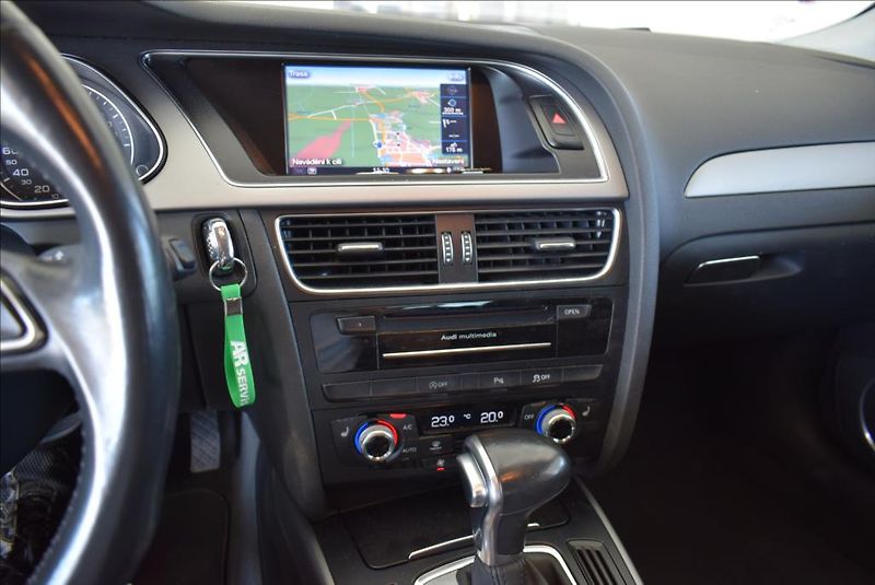 Audi A4 Avant 2,0 TDi,NAVI,Bi-xenony+L - fotka 10 z 17