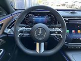 Mercedes-Benz Třídy E 220 d 4MATIC AMG Line Panorama - náhled 11