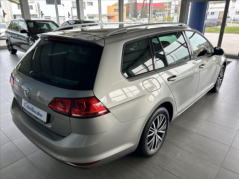 Volkswagen Golf 1,4   TSI 92kW,ALLSTAR,SERVISK - fotka 6 z 28