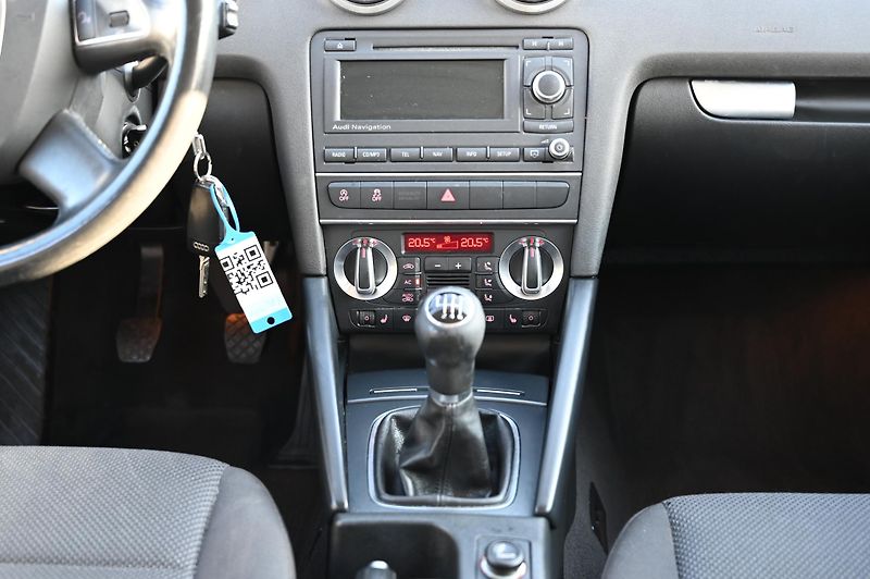 Audi A3 1.4TFSI 92KW Rezervace 6/2011 - fotka 11 z 31