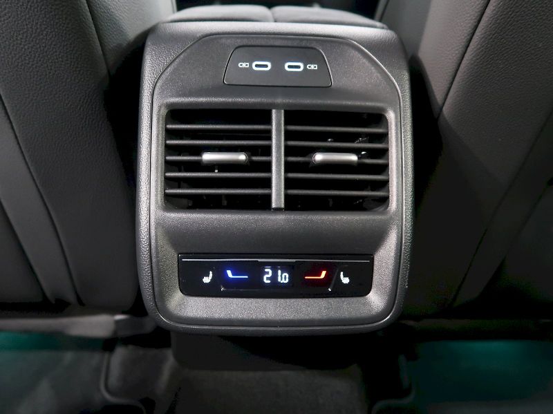 Škoda Superb (2025) SPORTLINE 2.0TDI 142KW 4x4 DSG - fotka 42 z 45