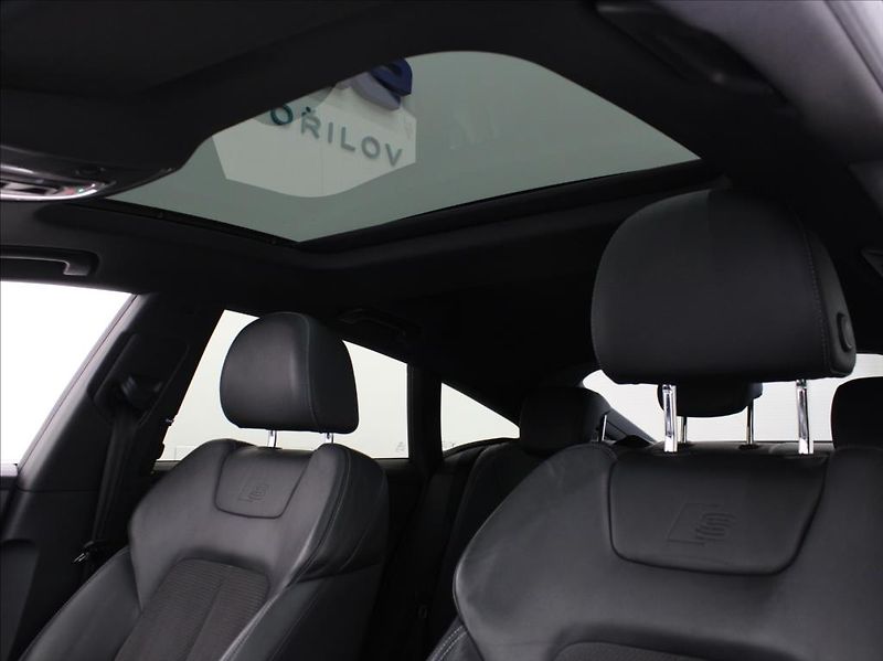 Audi A7 3,0 50TDi S-line Pano.B&O.Pamě - fotka 29 z 30