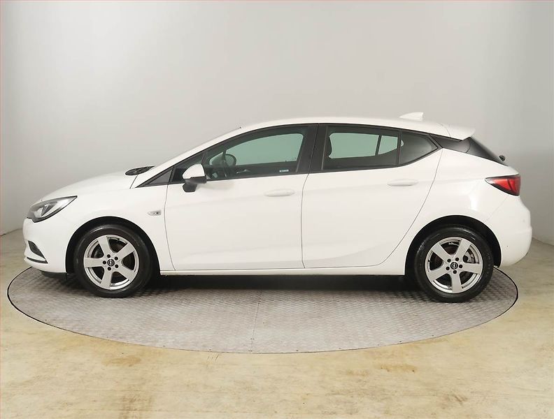 Opel Astra (2017) Enjoy 1.6 CDTI, Serv.kniha - fotka 3 z 16
