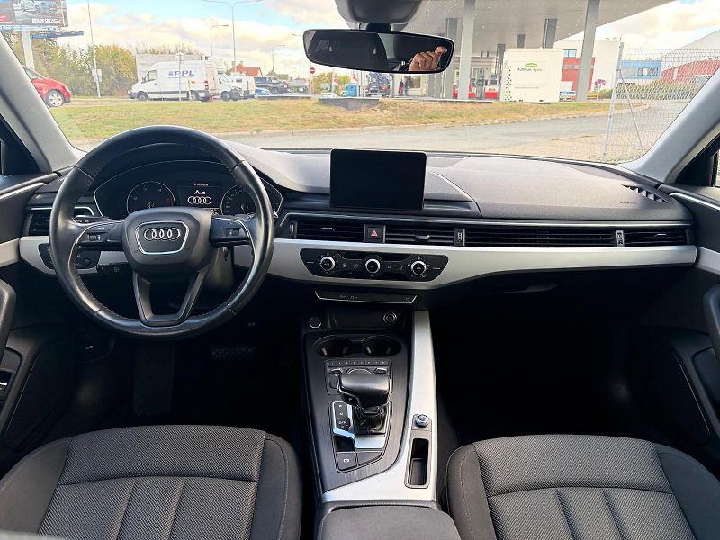 Audi A4 Avant (2019) - fotka 12 z 12