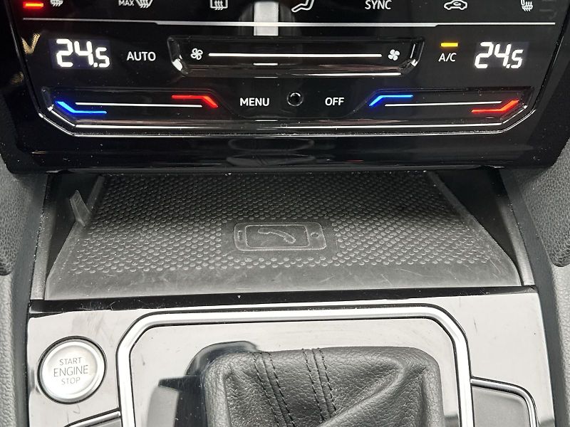 Volkswagen Passat (2022) Variant 2.0 TDI DSG Business - fotka 23 z 33