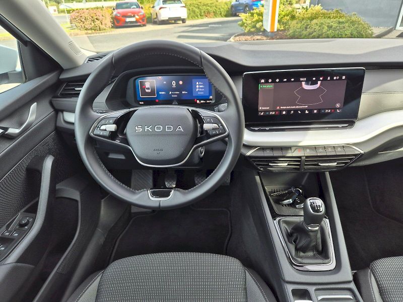 Škoda Octavia (2025) Selection 1.5 TSI 110 kW 6°man - fotka 21 z 33
