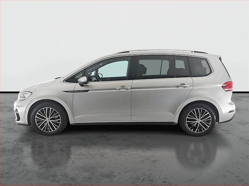 Volkswagen Touran (2021) R-Line 2.0 TDI, Automat - fotka 3 z 19