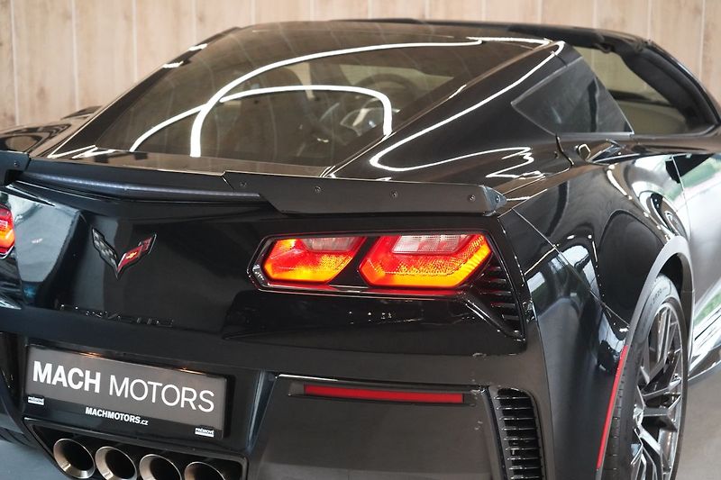 Chevrolet Corvette C7 Z06, EU verze, Head-up - fotka 12 z 45