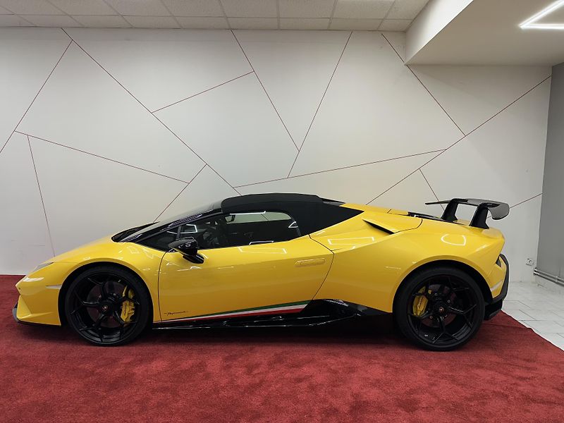 Lamborghini Huracán (2019) Performante Spyder*TOP SPEC - fotka 4 z 15