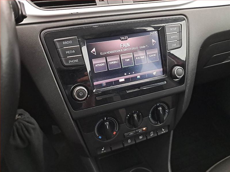 Škoda Rapid (2019) Spaceback 1.0 TSI - fotka 12 z 16