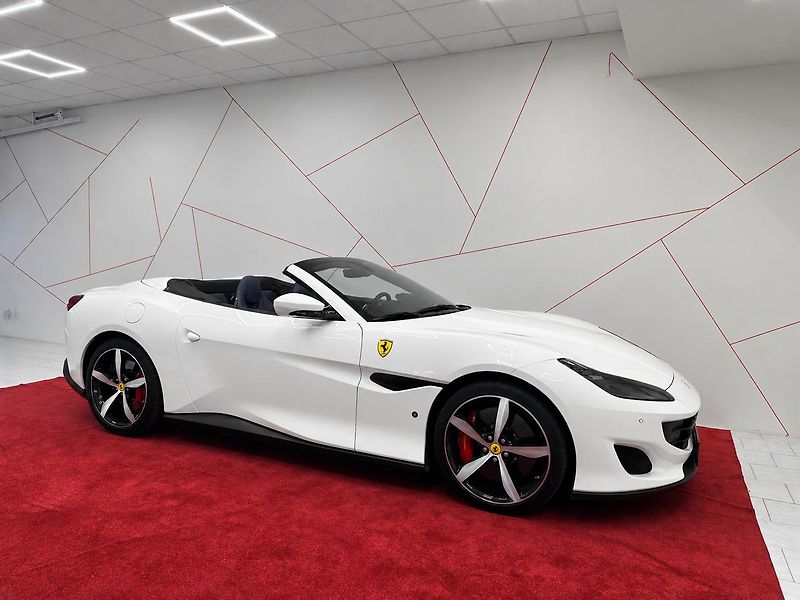 Ferrari Portofino (2018) CAMERA*TEMPOMAT*APPLECARPLAY - fotka 9 z 18