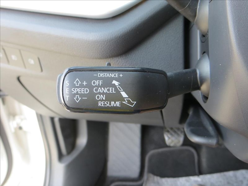 Škoda Octavia 2,0 TDI Style ČR Kamera Výhřev - fotka 22 z 29