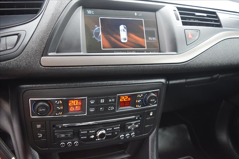 Citroën C5 2,0 HDi 103KW PO ROZVODECH - fotka 39 z 50