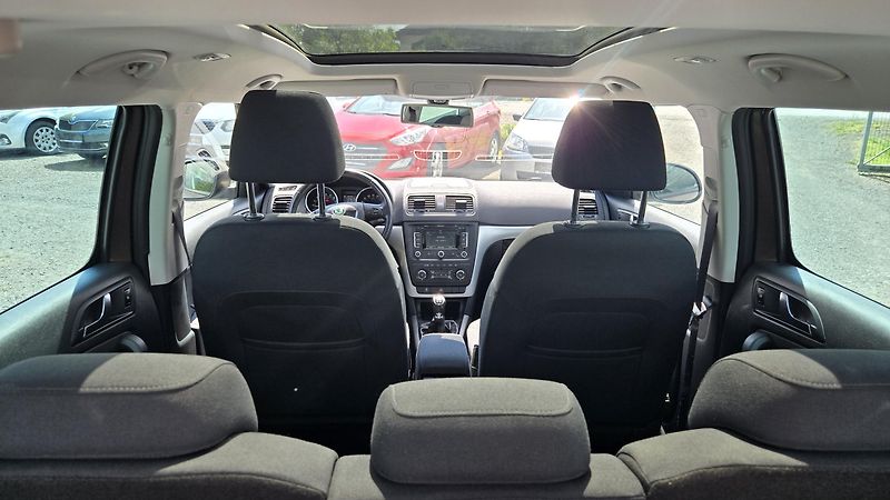 Škoda Yeti 2.0TDI ELEGANCE  4x4  - fotka 16 z 46