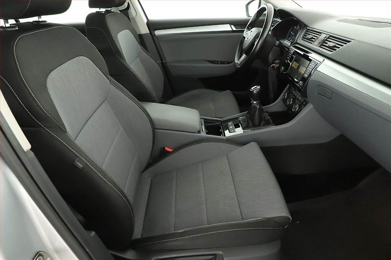 Škoda Superb (2016) 2.0 TDI 4x4, 4X4, Navi - fotka 7 z 19