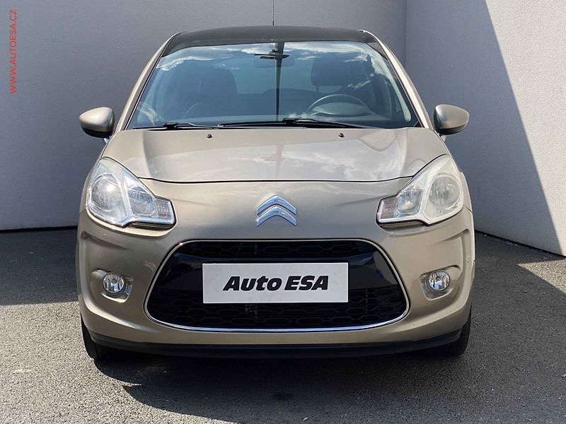 Citroën C3 (2011) 1.4i, ČR, AC, park. čidla, - fotka 2 z 17