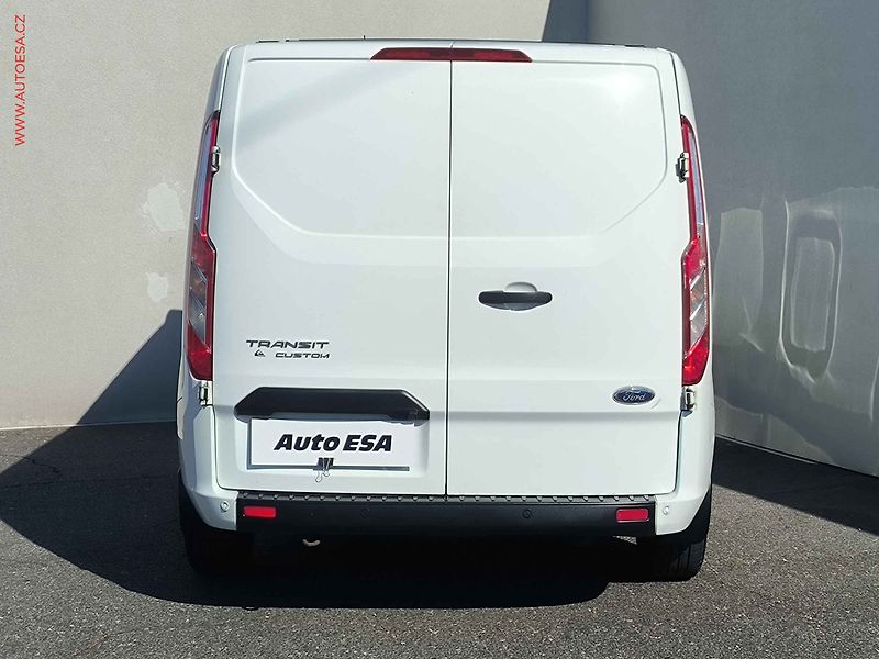 Ford Transit Custom (2020) 2.0TDCi L2H1 5míst, Trend - fotka 5 z 24