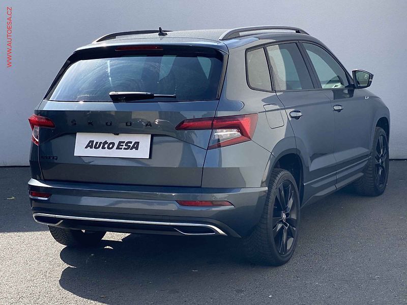 Škoda Karoq (2020) 1.5 TSi, SportLine, DSG, TZ - fotka 4 z 19