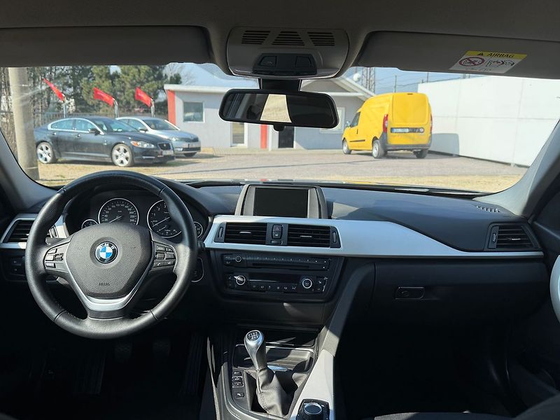 BMW Řada 3 180kw* xDrive F31*Nová STK* - fotka 20 z 28