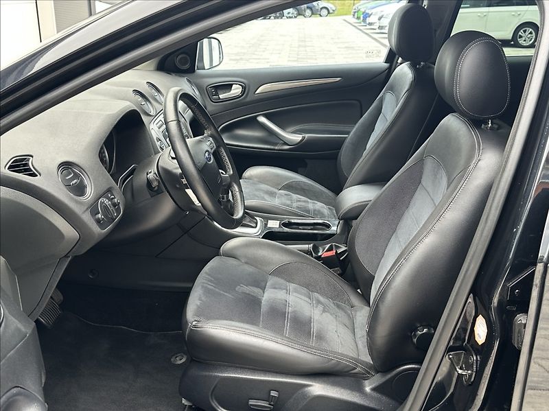 Ford Mondeo 2,3 160PS  Titanium A/T - fotka 12 z 46