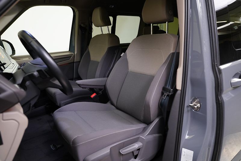 Volkswagen Multivan - fotka 10 z 28