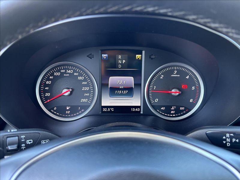 Mercedes-Benz GLC 2,1 220 d 4Matic 125kW - fotka 25 z 36