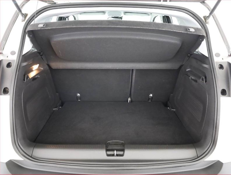 Opel Crossland X (2020) 1.2 Turbo, Serv.kniha - fotka 18 z 19
