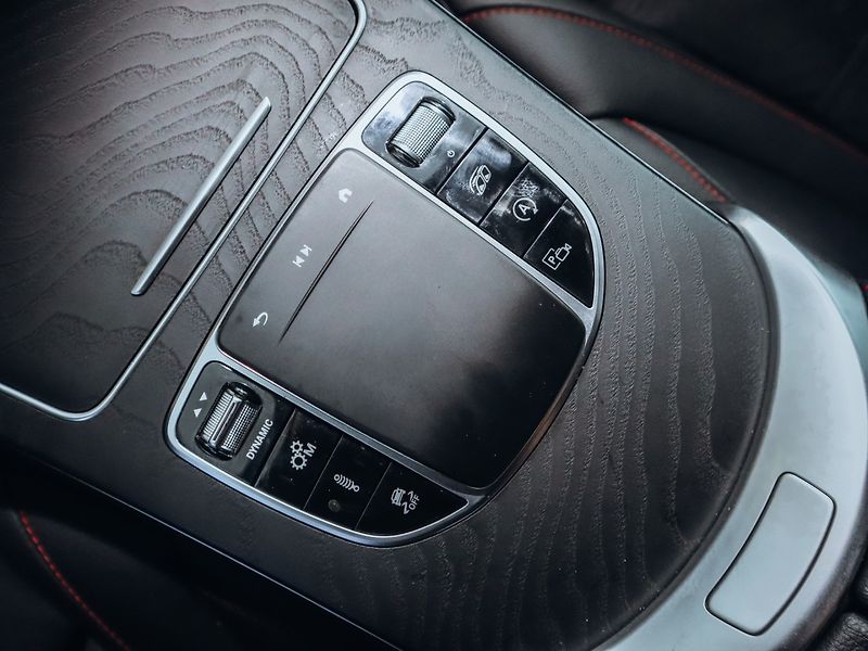 Mercedes-Benz GLC 43 AMG 4MATIC - fotka 14 z 28