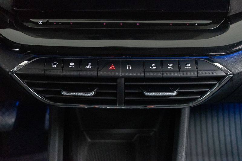 Škoda Octavia 1.5TSI REZERVACE - fotka 25 z 47
