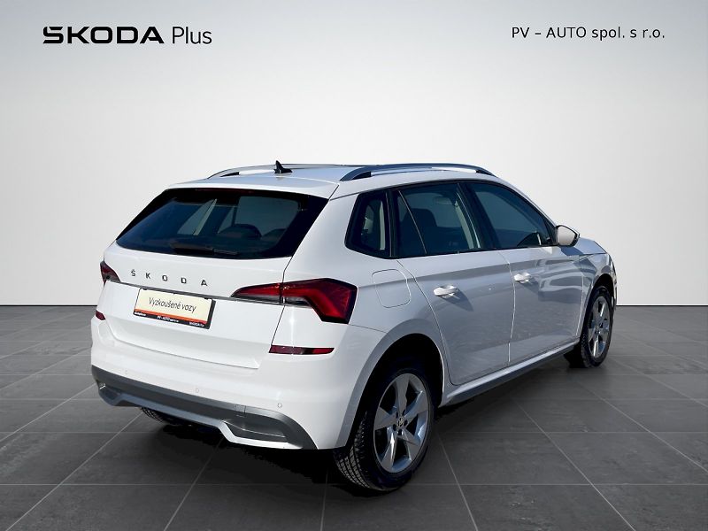 Škoda Kamiq (2023) 1.0 TSI 81 kW Style Plus - fotka 2 z 32