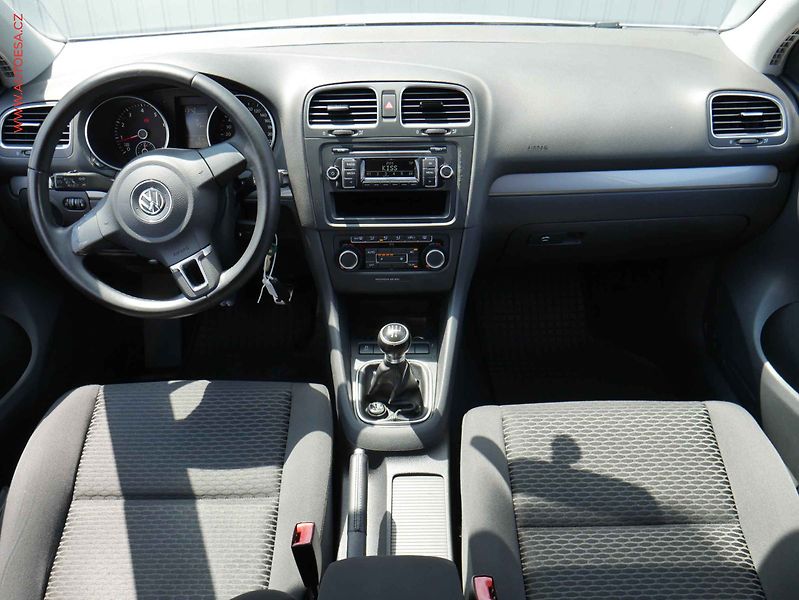 Volkswagen Golf (2011) 1.2 TSi, Trendline - fotka 8 z 16