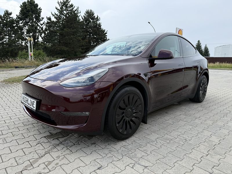 Tesla Model Y Long Range DUAL tažné - fotka 2 z 13