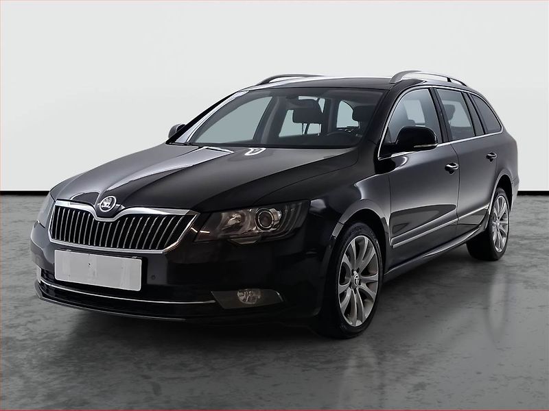 Škoda Superb (2013) Elegance 2.0 TDI, 4X4 - fotka 2 z 16